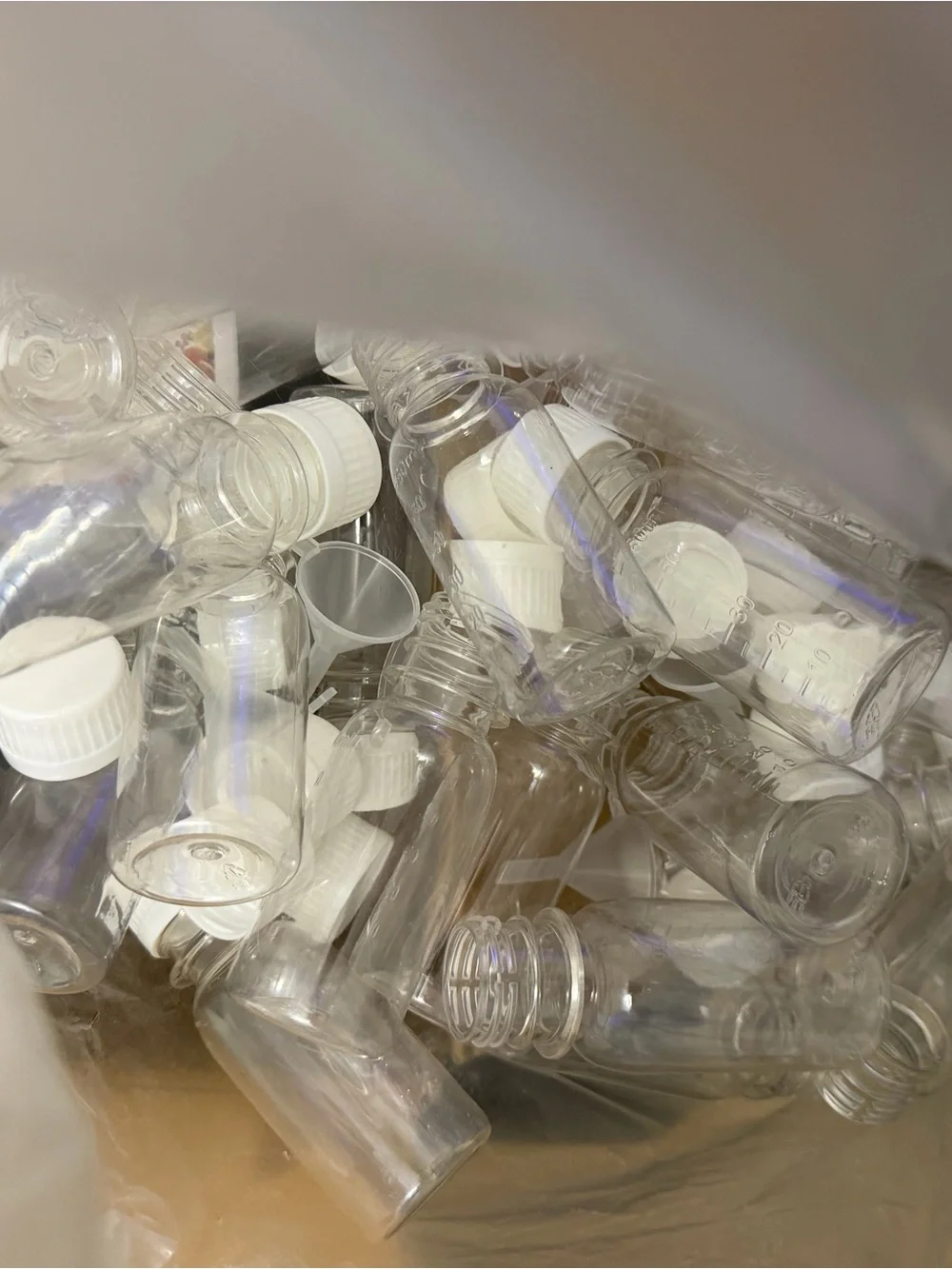12 oz plastic juice bottles with plastic caps